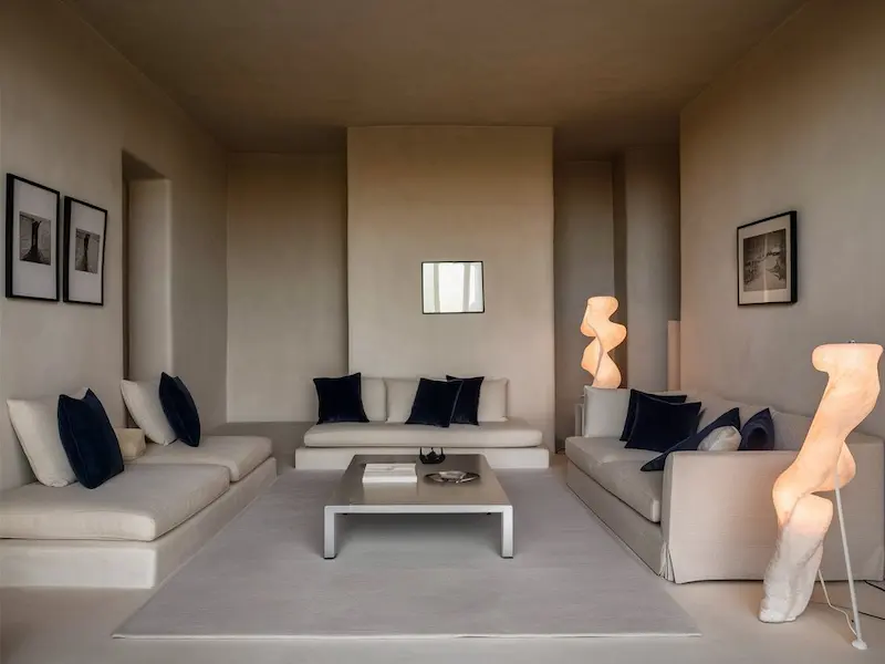 Neutral Meets Moody for Balance 3